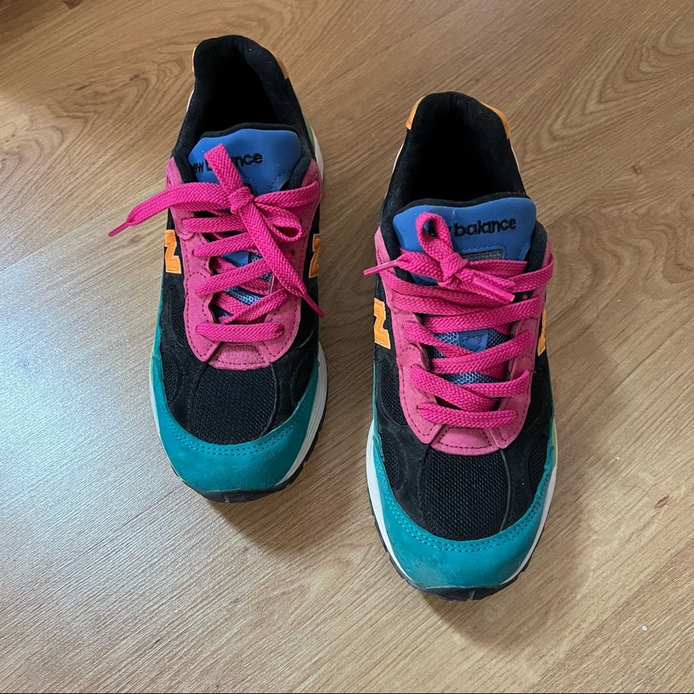 New Balance Sneakers Size 8 - Picture 5 of 6